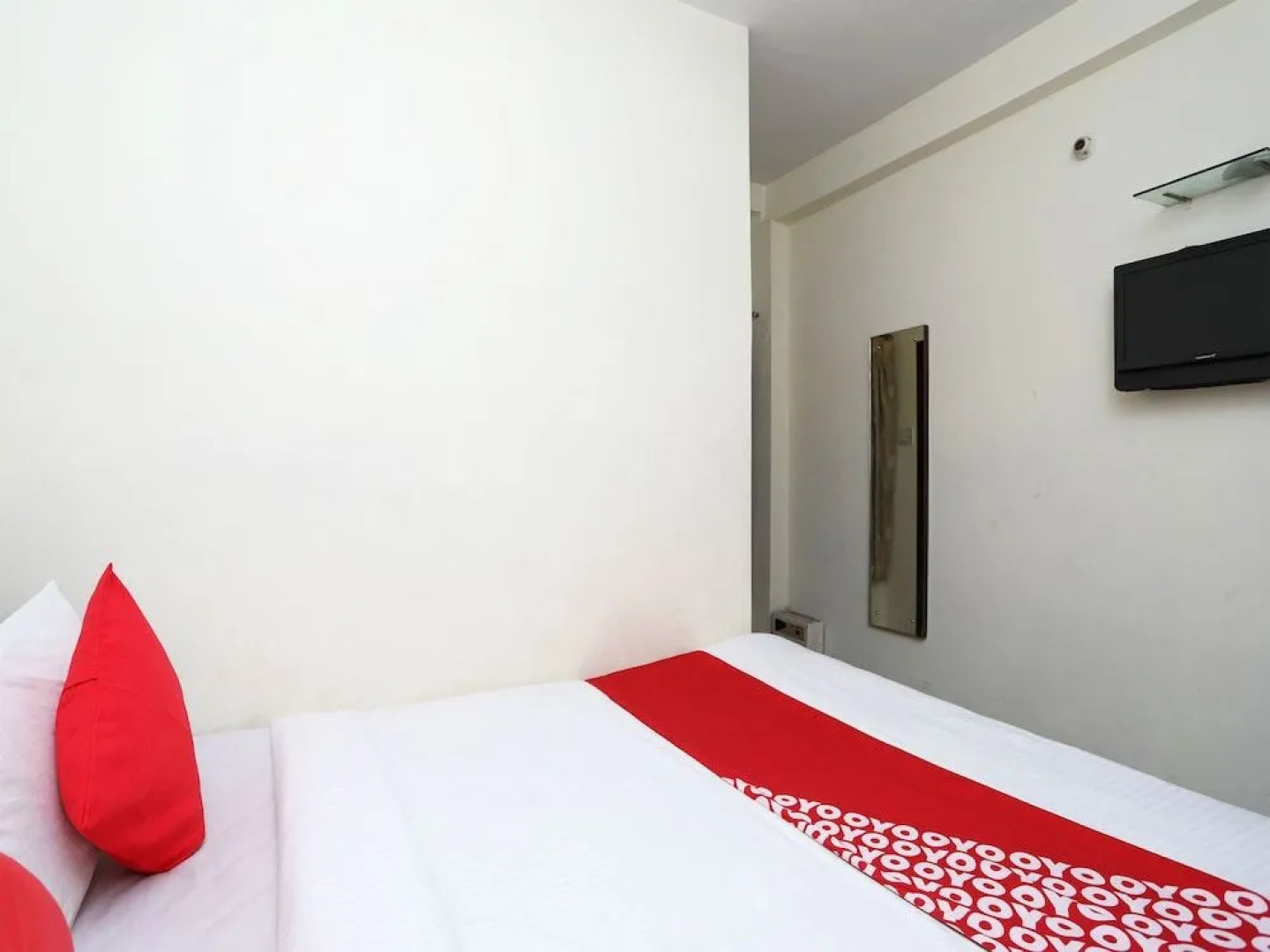 Oyo 13906 Vinita Inn