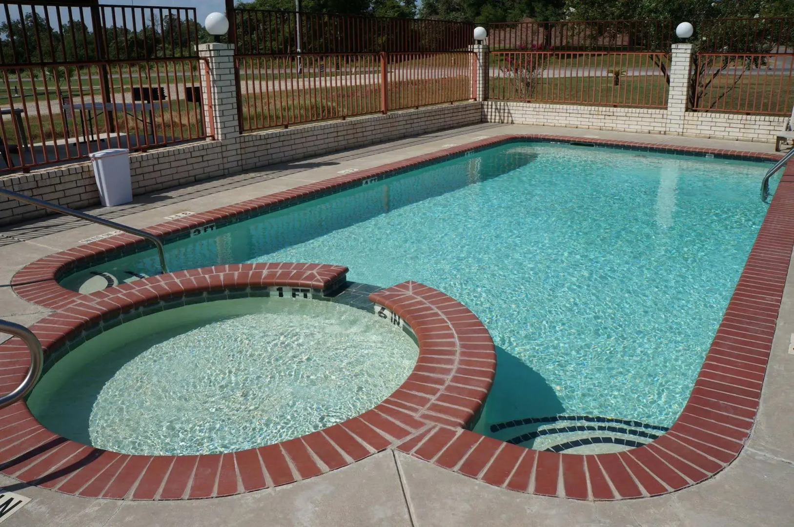 OYO Hotel Yoakum West