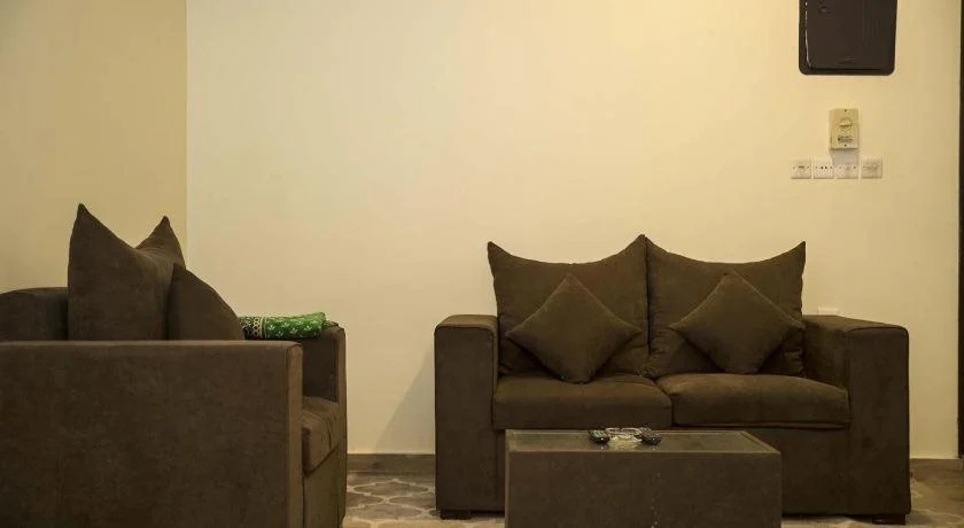 Al Eairy Furnished Apartments Al Baha 2