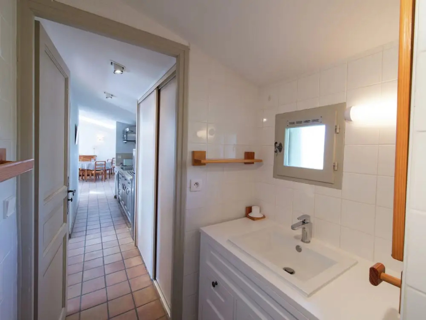 Premium Apartment in Saint-clair With Terrace