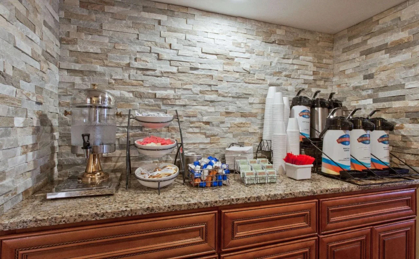 A Victory Hotel & Suites