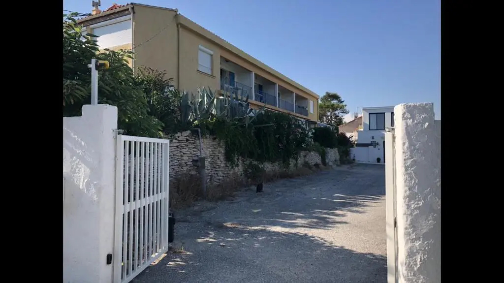 Studio « Les pieds dans l’eau »