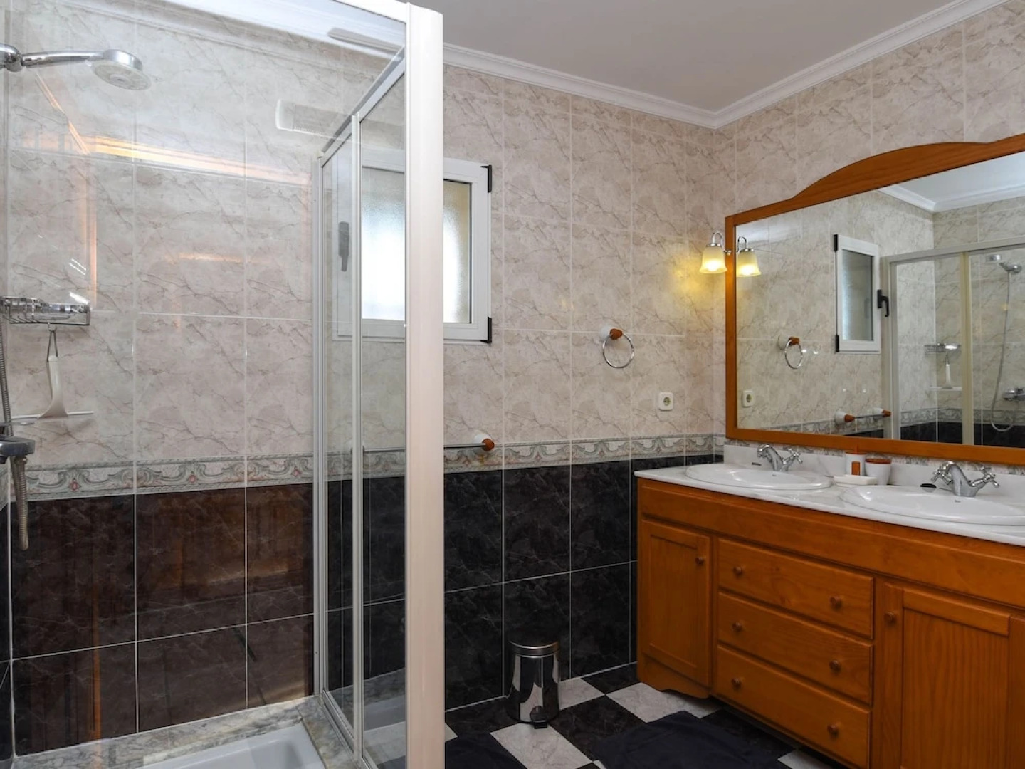 Beautiful villa on the hill of Pedreguer overlooking Denia, Costa Blanca