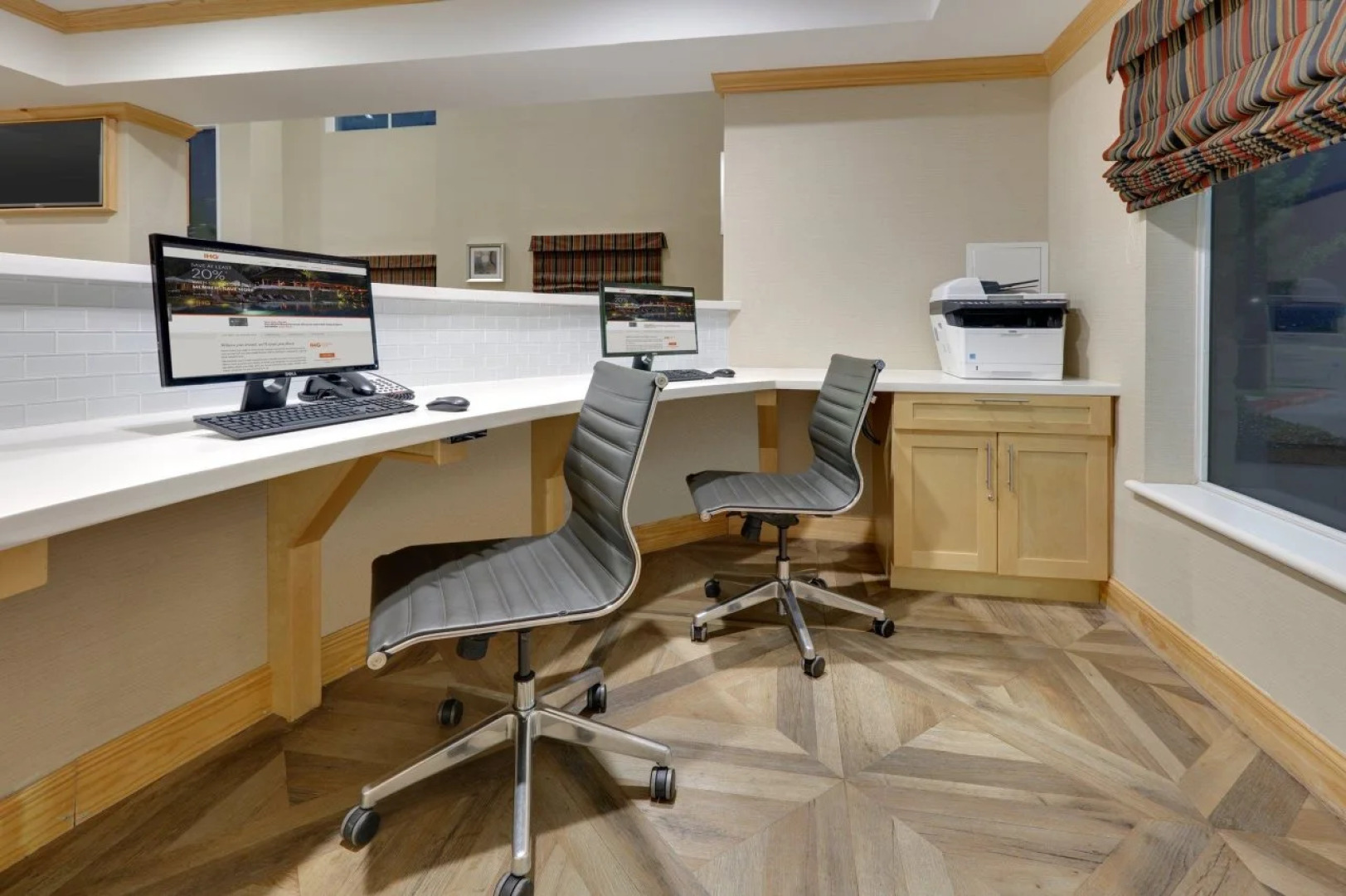 Holiday Inn Express Hotel & Suites San Antonio SE