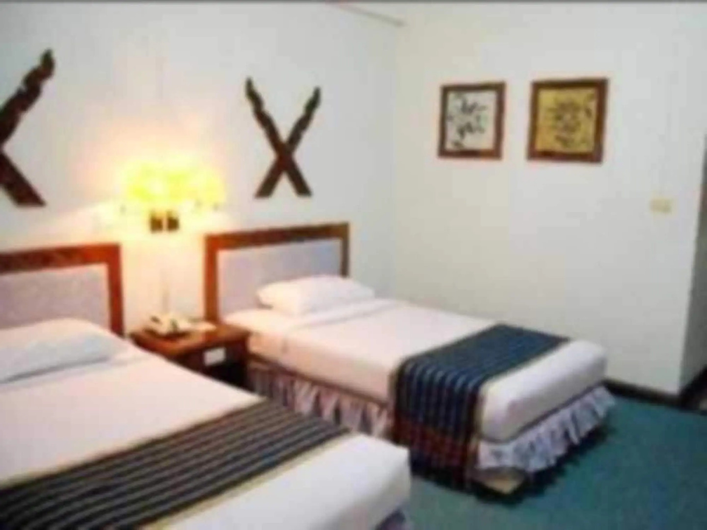 Mae Yom Palace Hotel