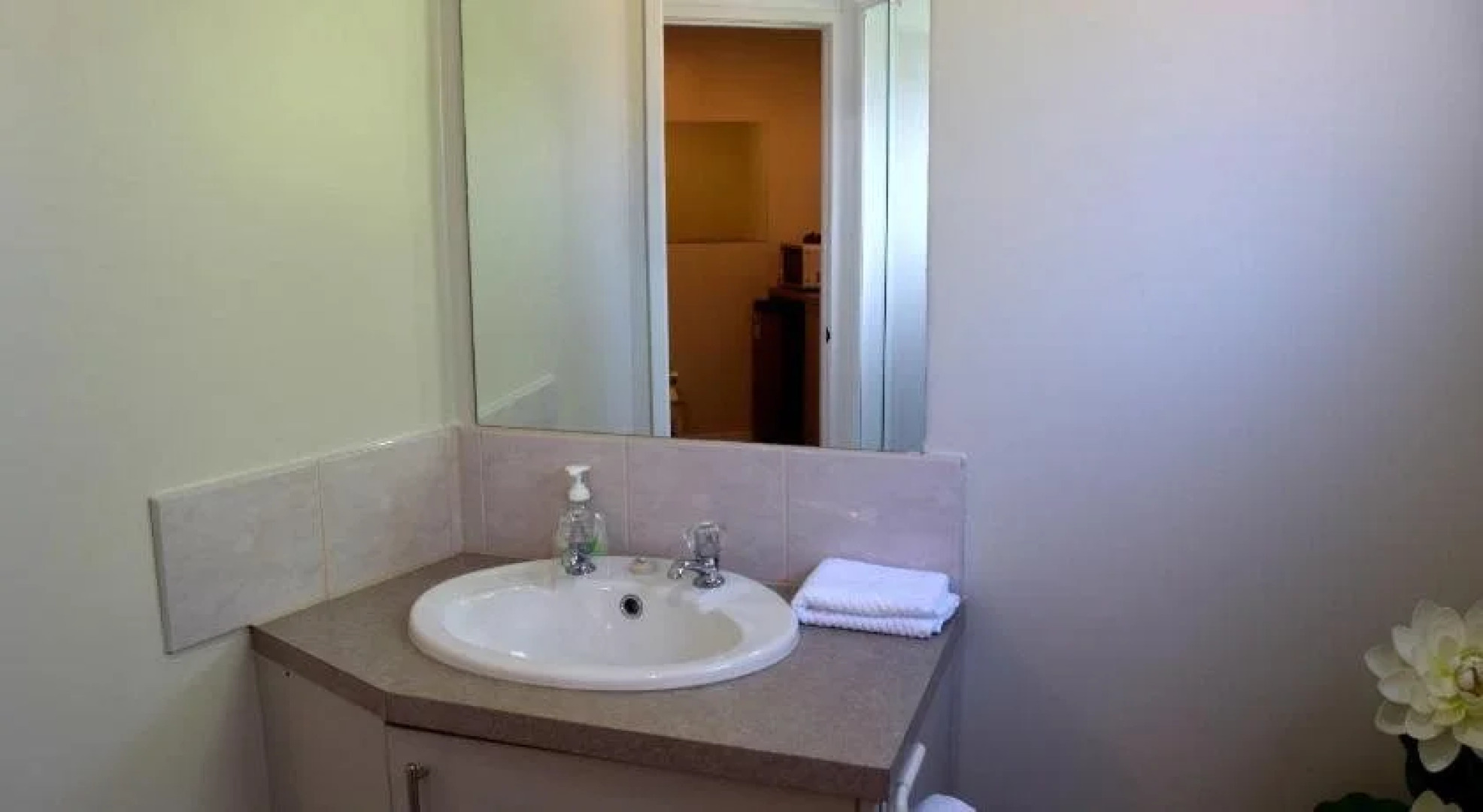 Papakura Monument Motor Lodge