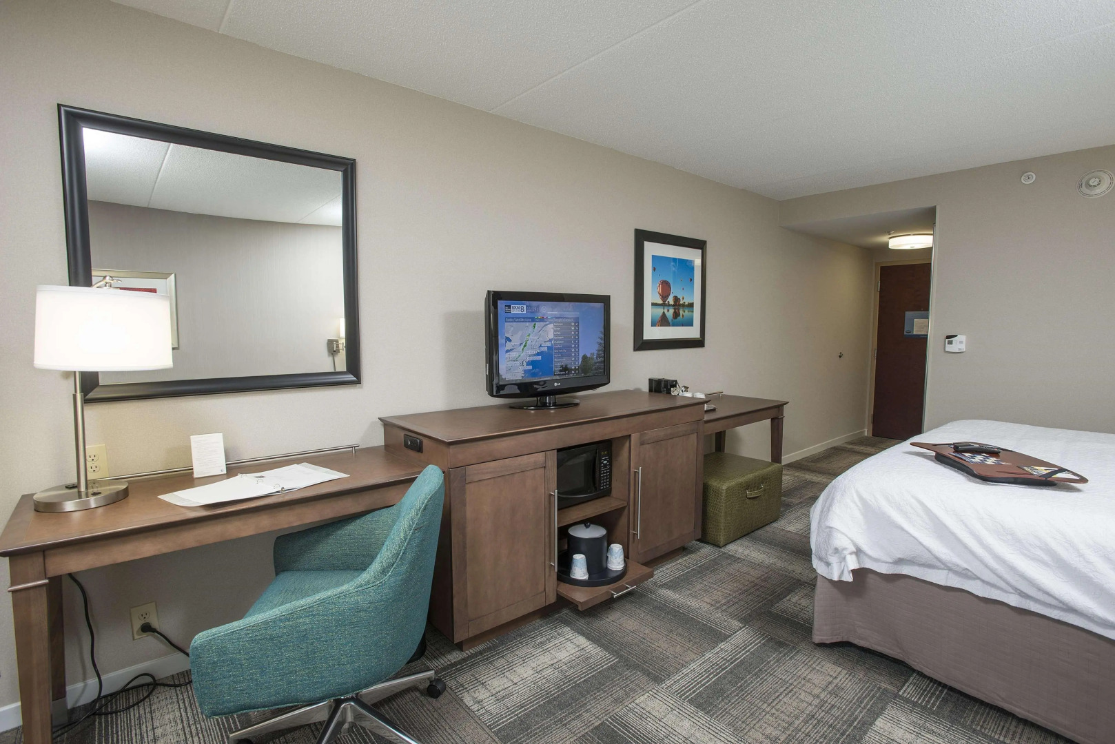 Hampton Inn & Suites Cincinnati-Union Center