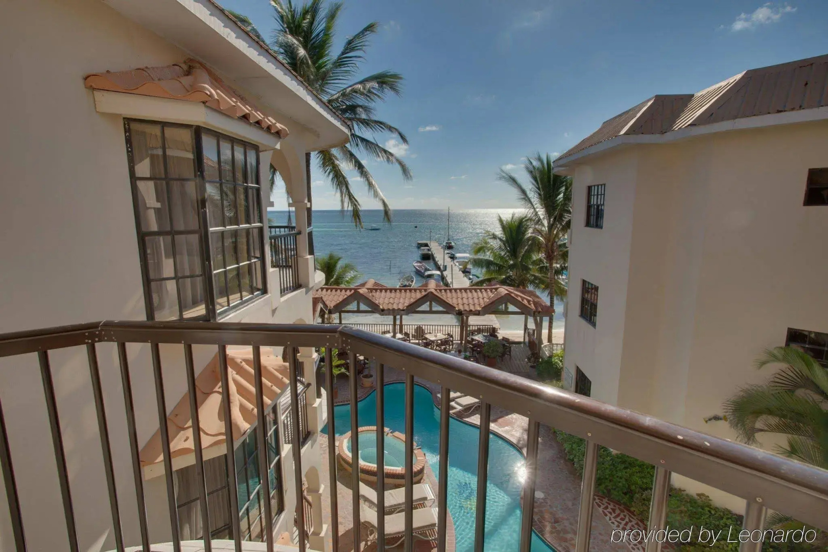 Sunbreeze Suites