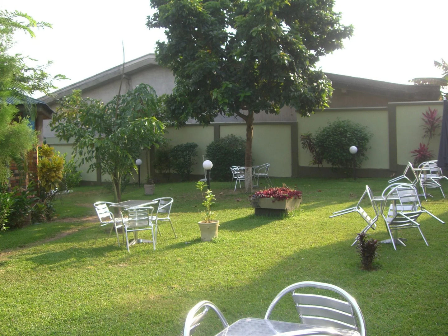 Wadoma Royale Hotel