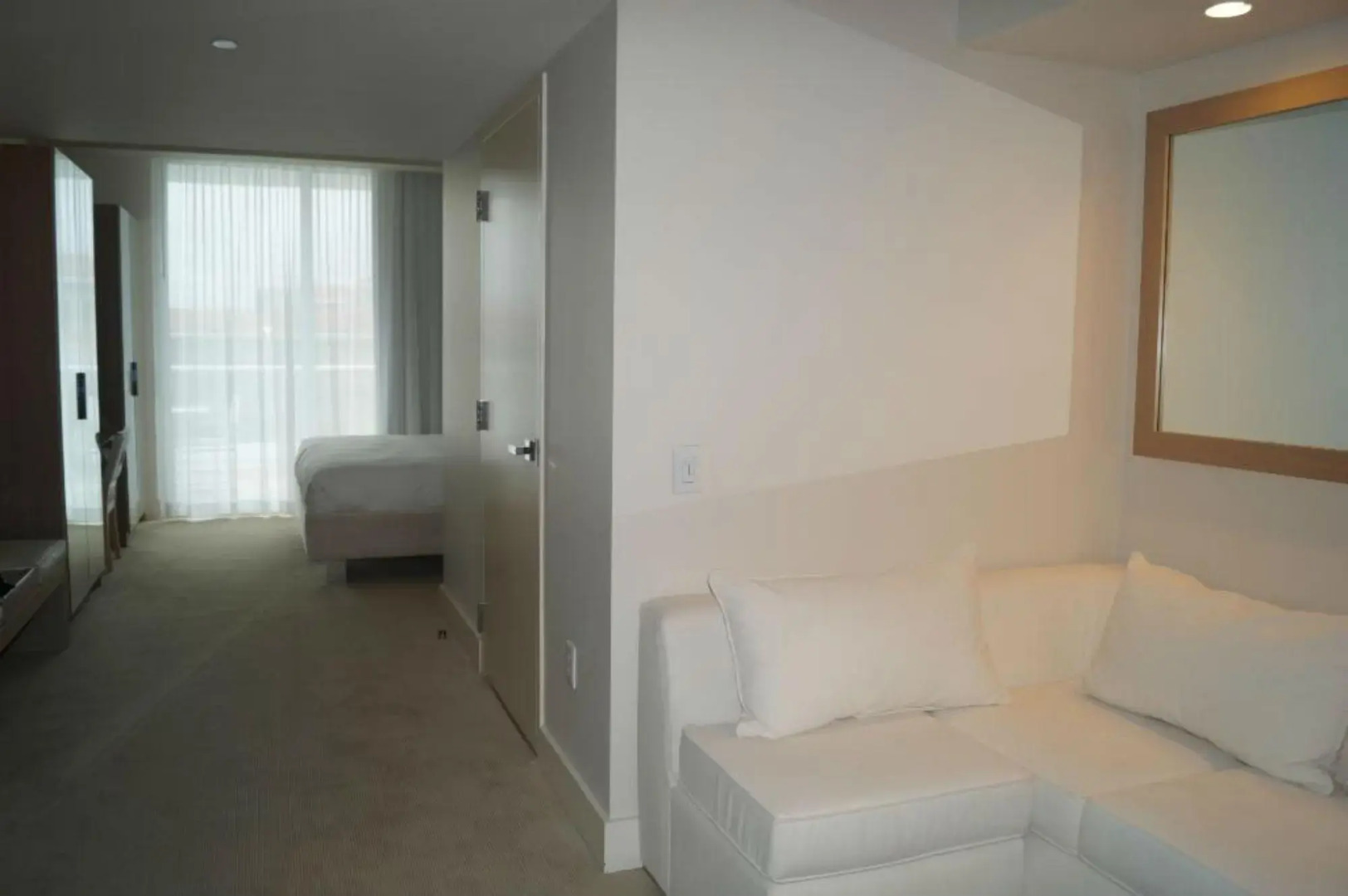 Отель Grand Beach Hotel Surfside West