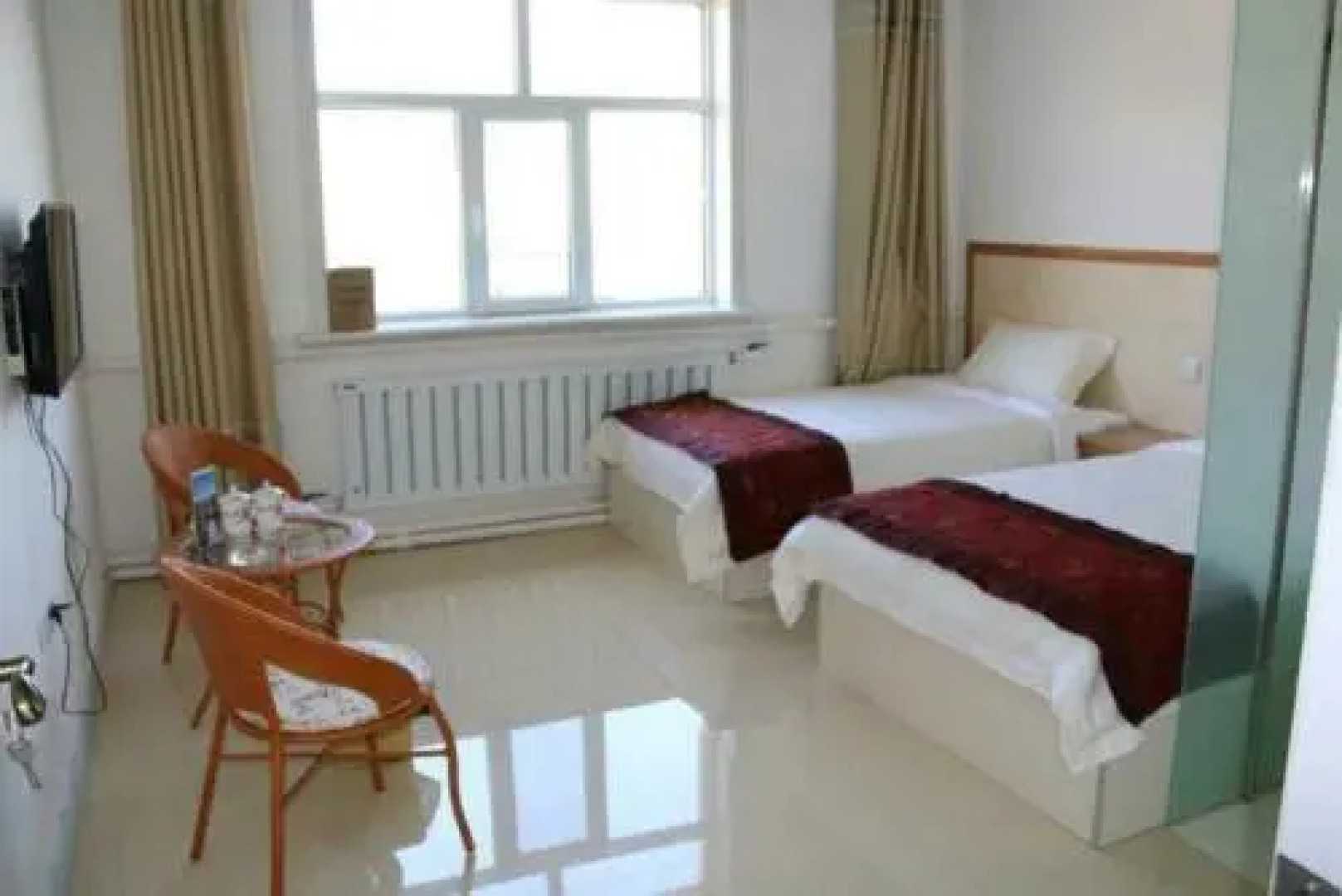 Mohebeilv International Youth Hostel