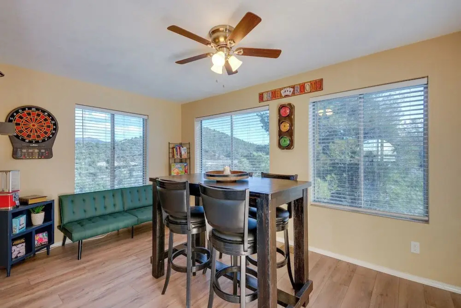 5 Mi to Dtwn Prescott: Home w/ Deck & Mtn Views