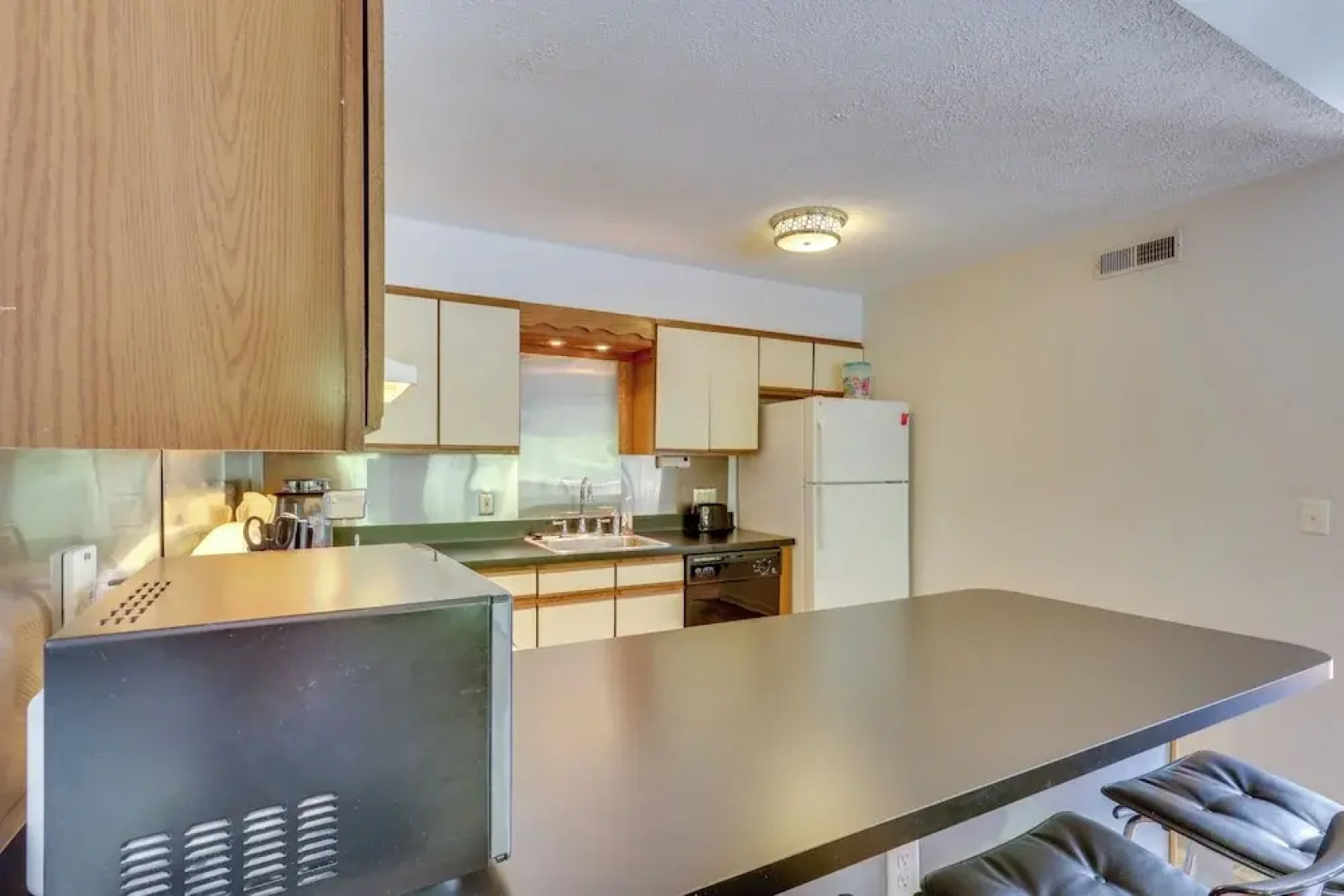 Bryce Resort Getaway w/ Sauna, 1 Mi to Lake Beach!