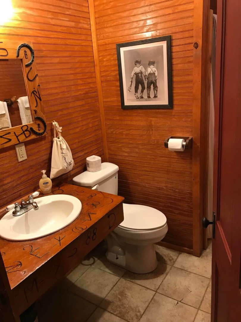 2E RV Guest Ranch Resort