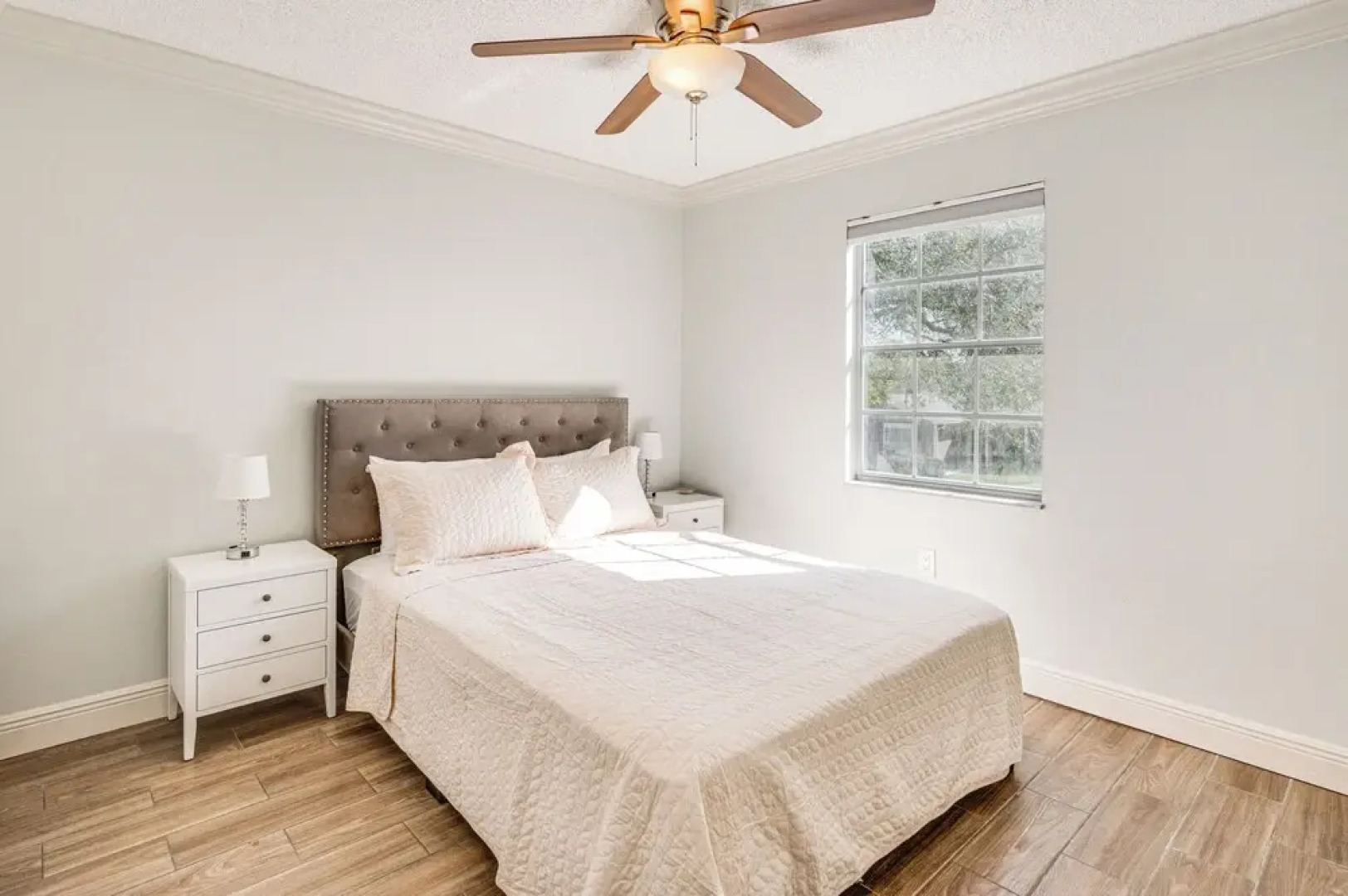 4 Mi to Busch Gardens: Lovely Tampa Home!