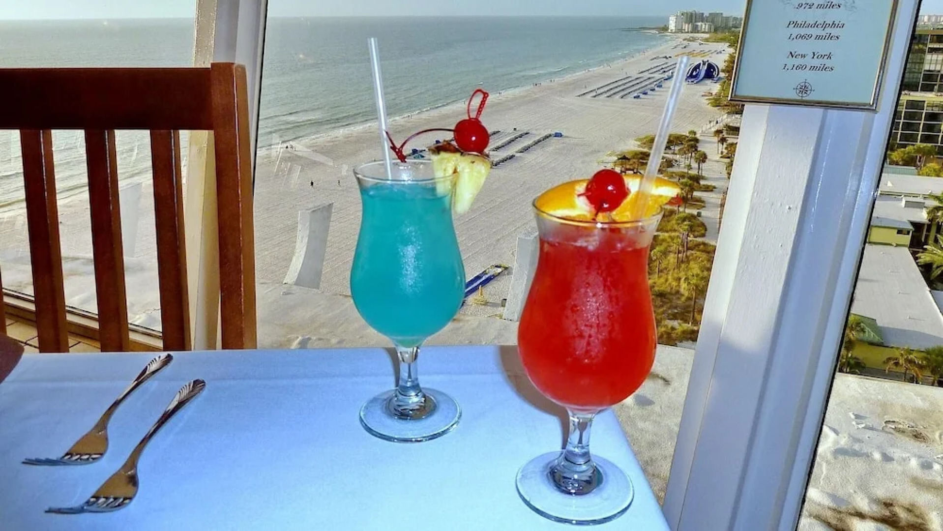 Bay Front Duplex 2br, Fishing Dock - Walk to Beach!