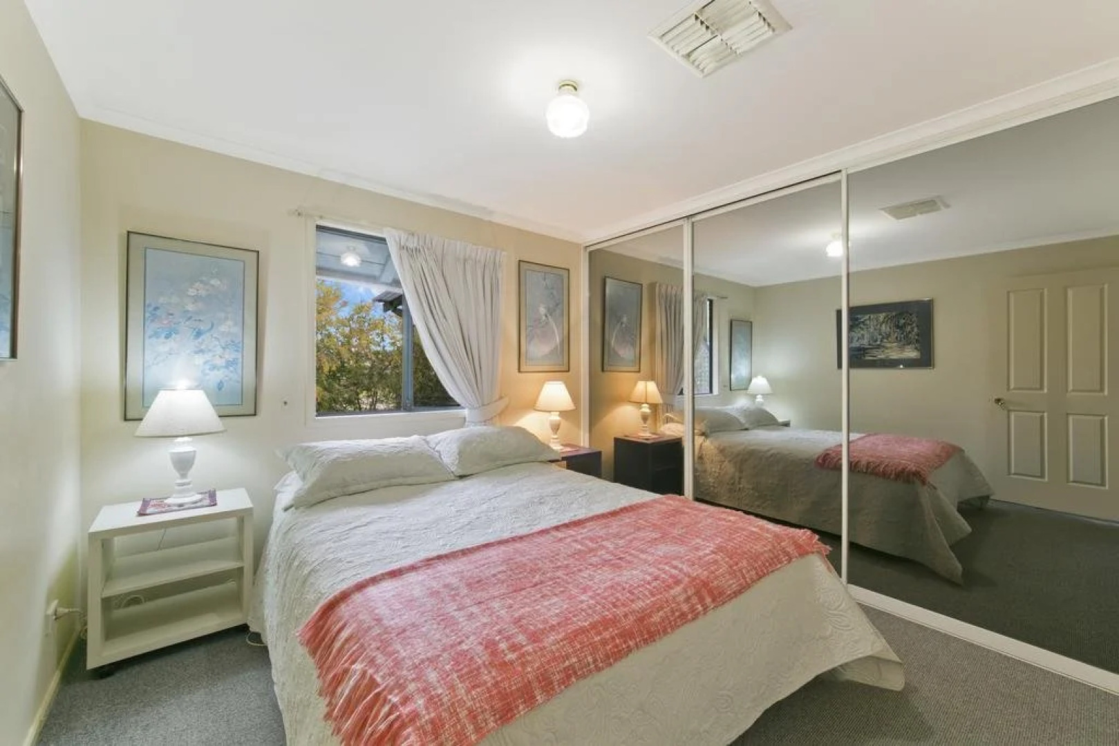 Hillside Country Retreat