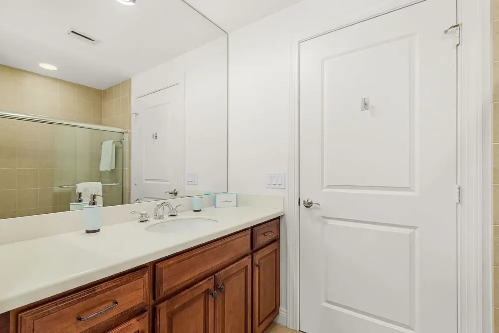 Waterside #835: Bayscape Bliss 3br/2ba Condo W/ Pool! 3 Bedroom Condo