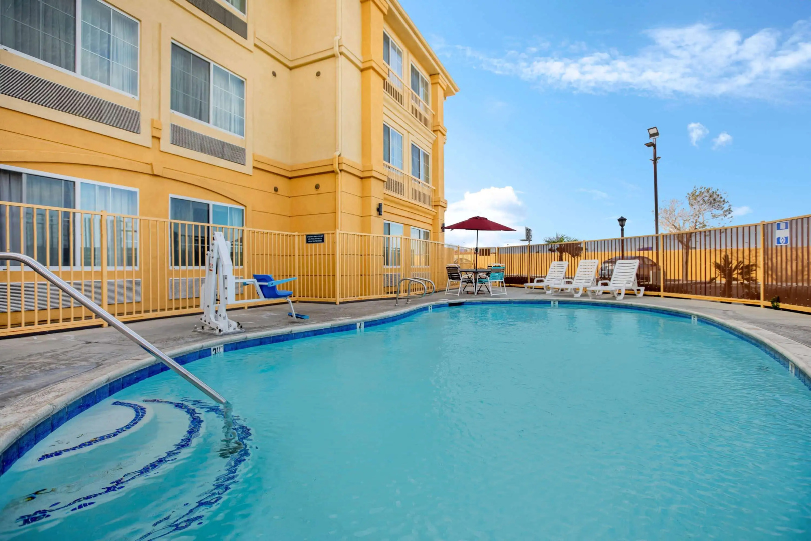 La Quinta Inn & Suites by Wyndham Hesperia Victorville