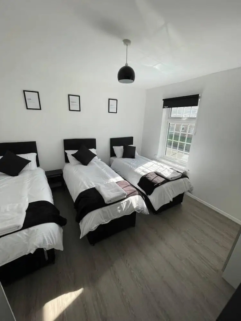 Luxury Spacious 2-bed House in Brentwood Essex