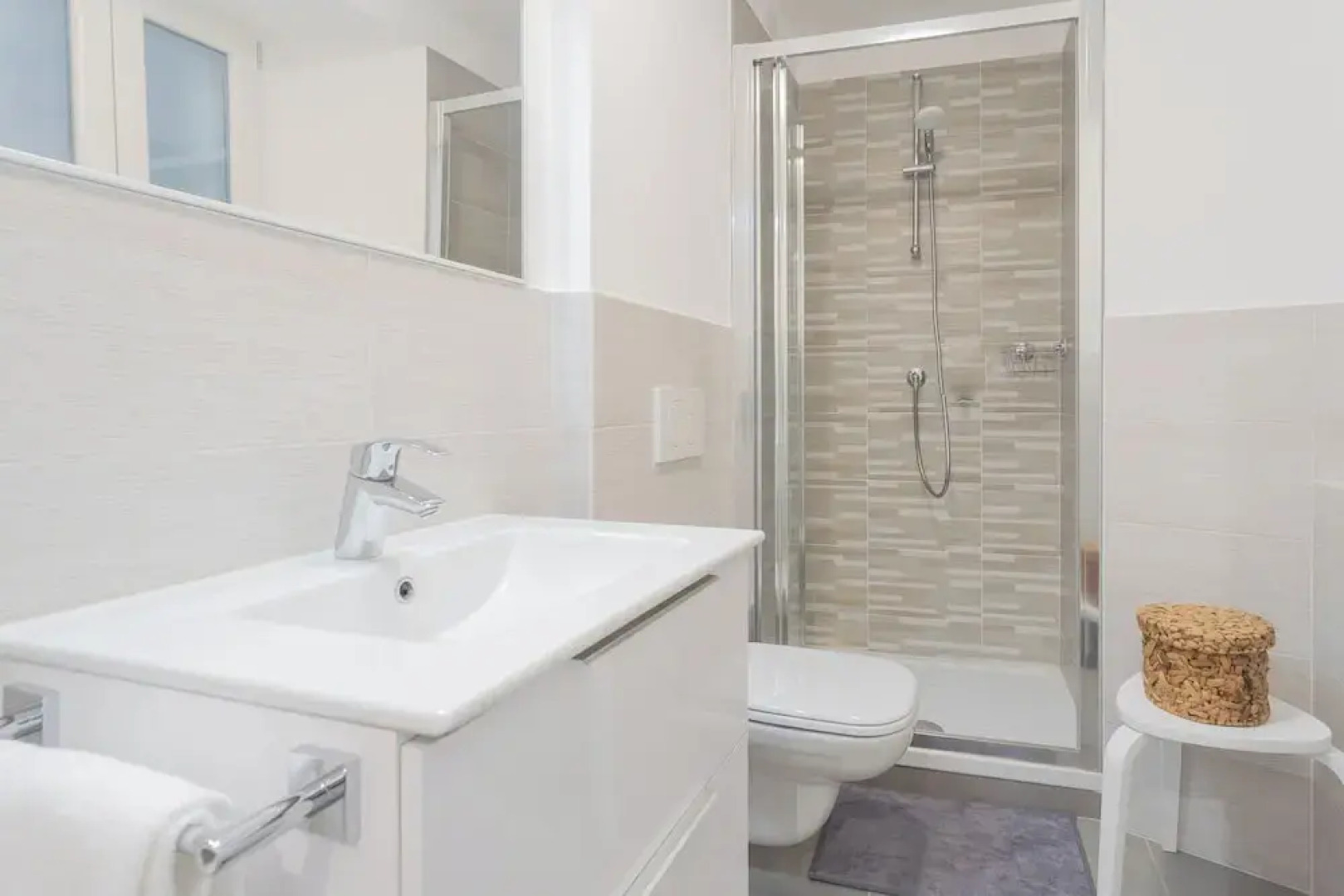 Pozzo Vertical Apartment With Garden and Parking by Rent all Como