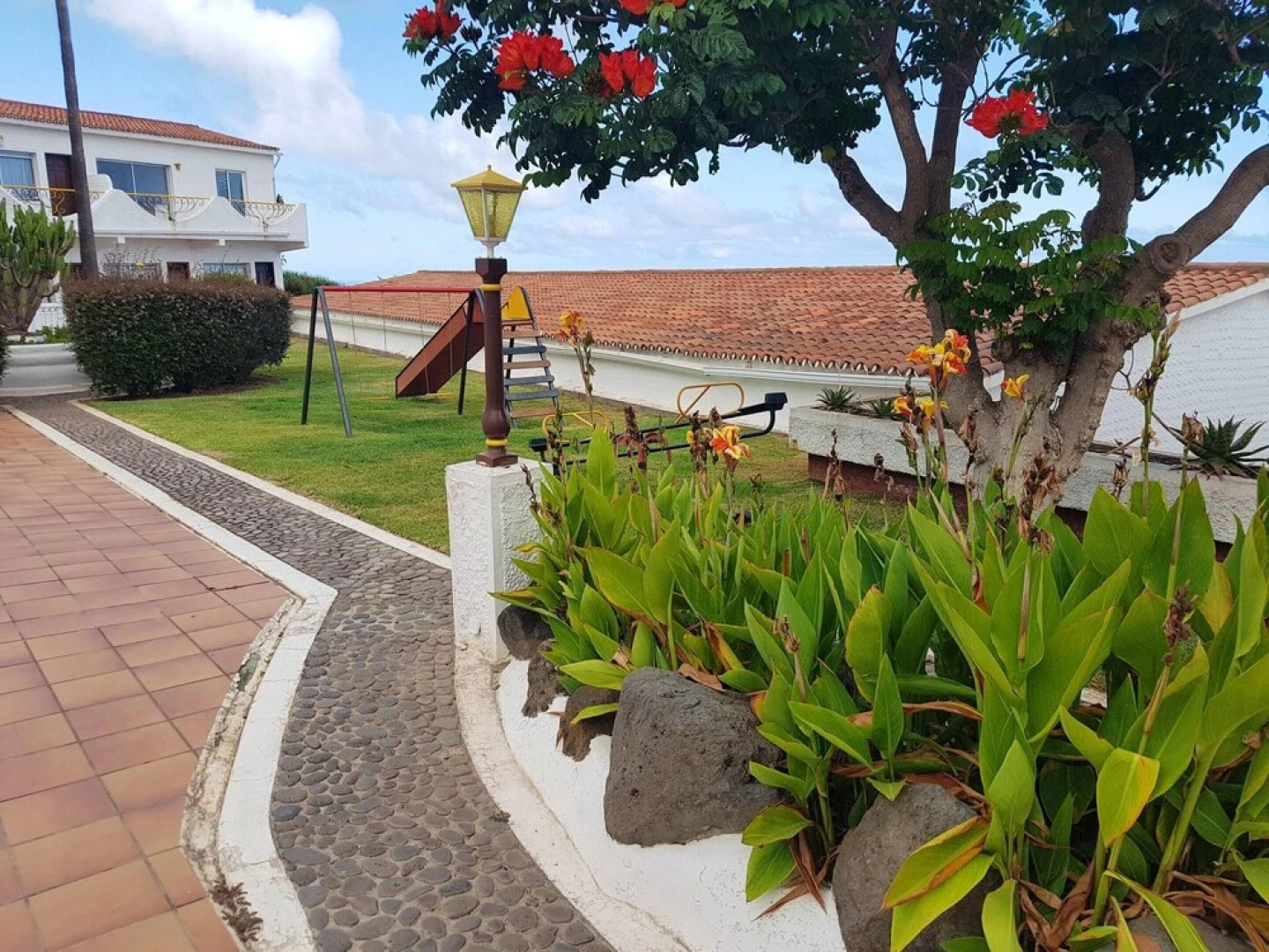 Apartment with One Bedroom in Tacoronte, with Wonderful Sea View, Shared Pool, Furnished Terrace - 4 Km From the Beach