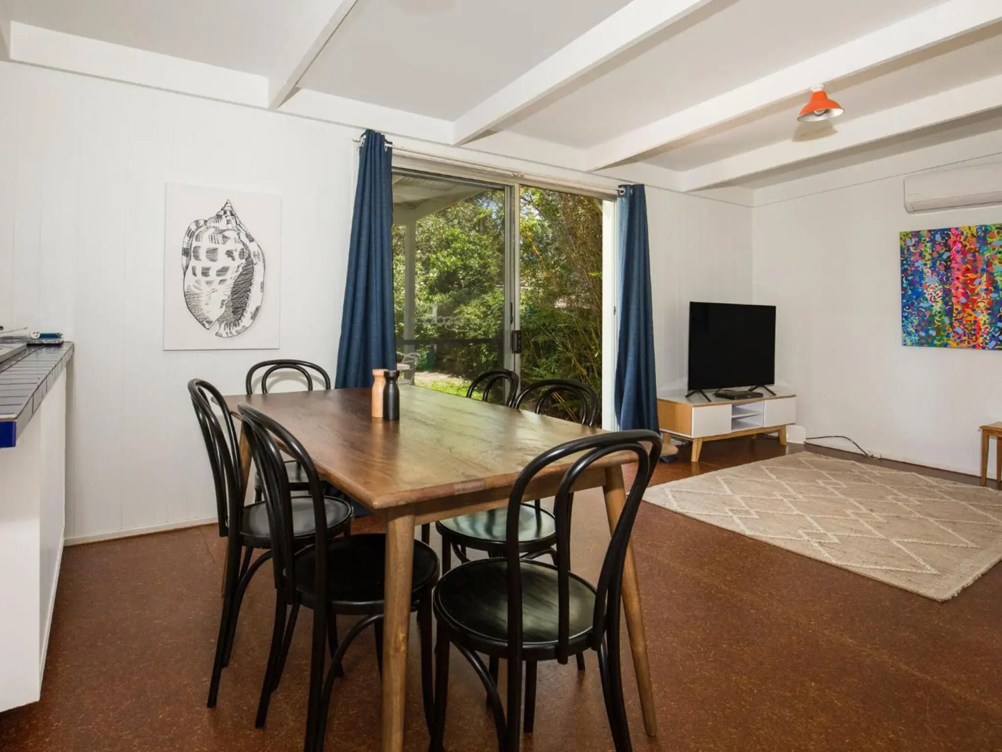 Nest - Pet Friendly - 2 Min Walk to Beach