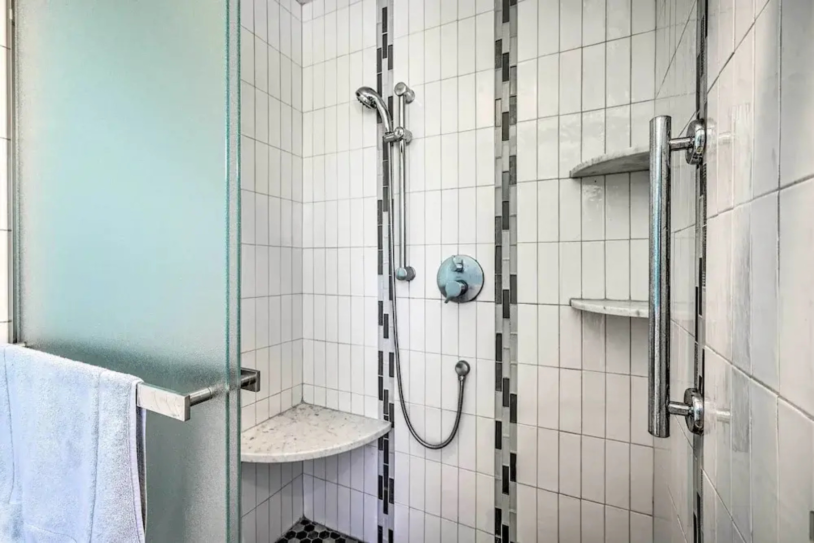 Idyllic Atlantic City Home - 1 Block to Beach