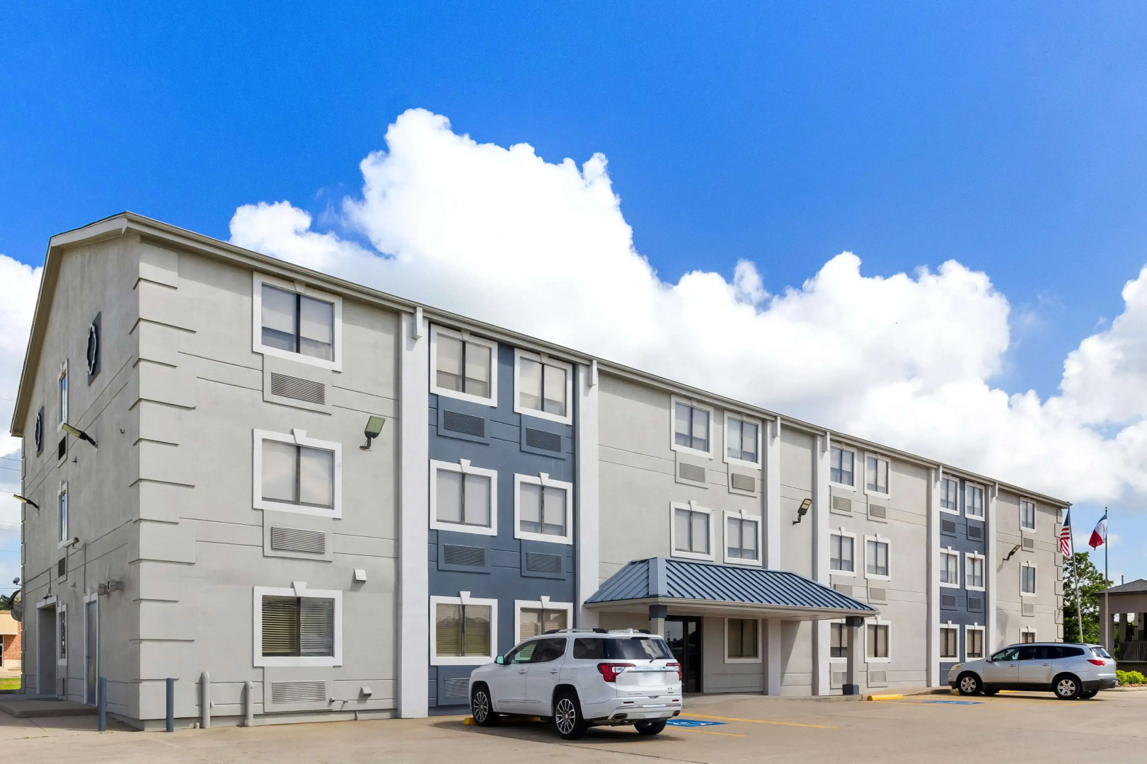 Surestay By Best Western Groves