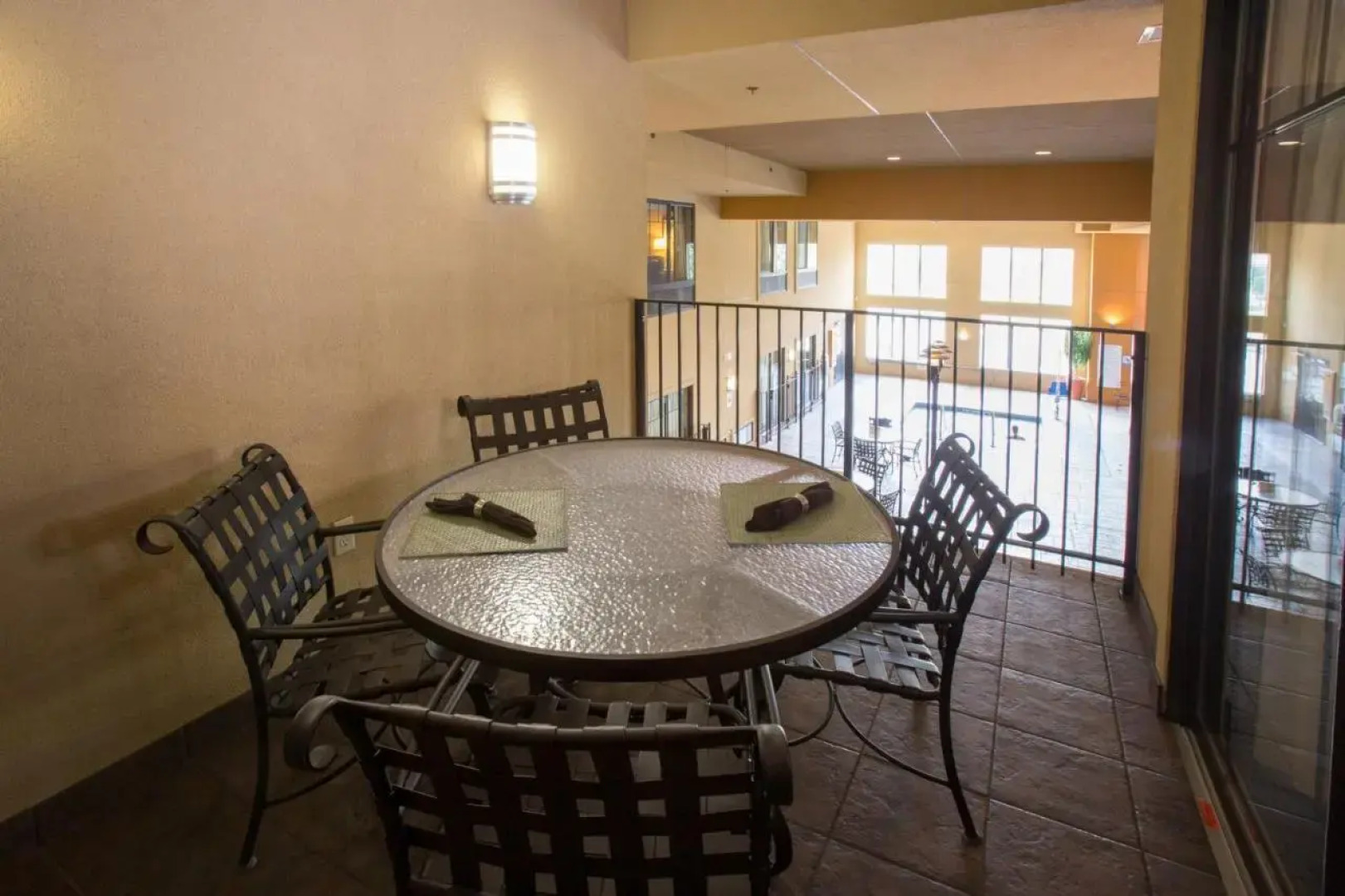 Holiday Inn Hotel & Suites St. Paul NE - Lake Elmo