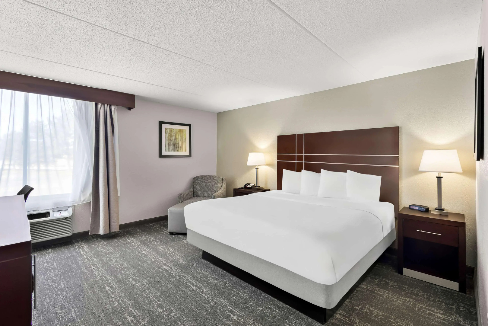 Best Western Luxbury Inn Fort Wayne