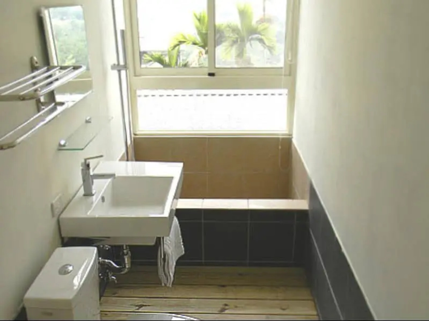 The Rippling Vale Masion of Hot Spring