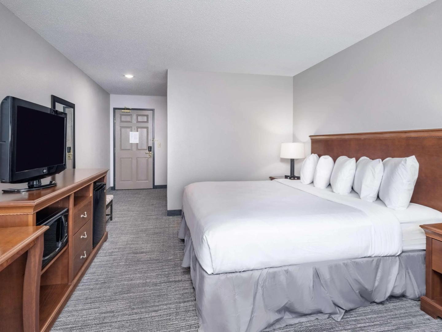 Country Inn & Suites by Radisson, Toledo, OH