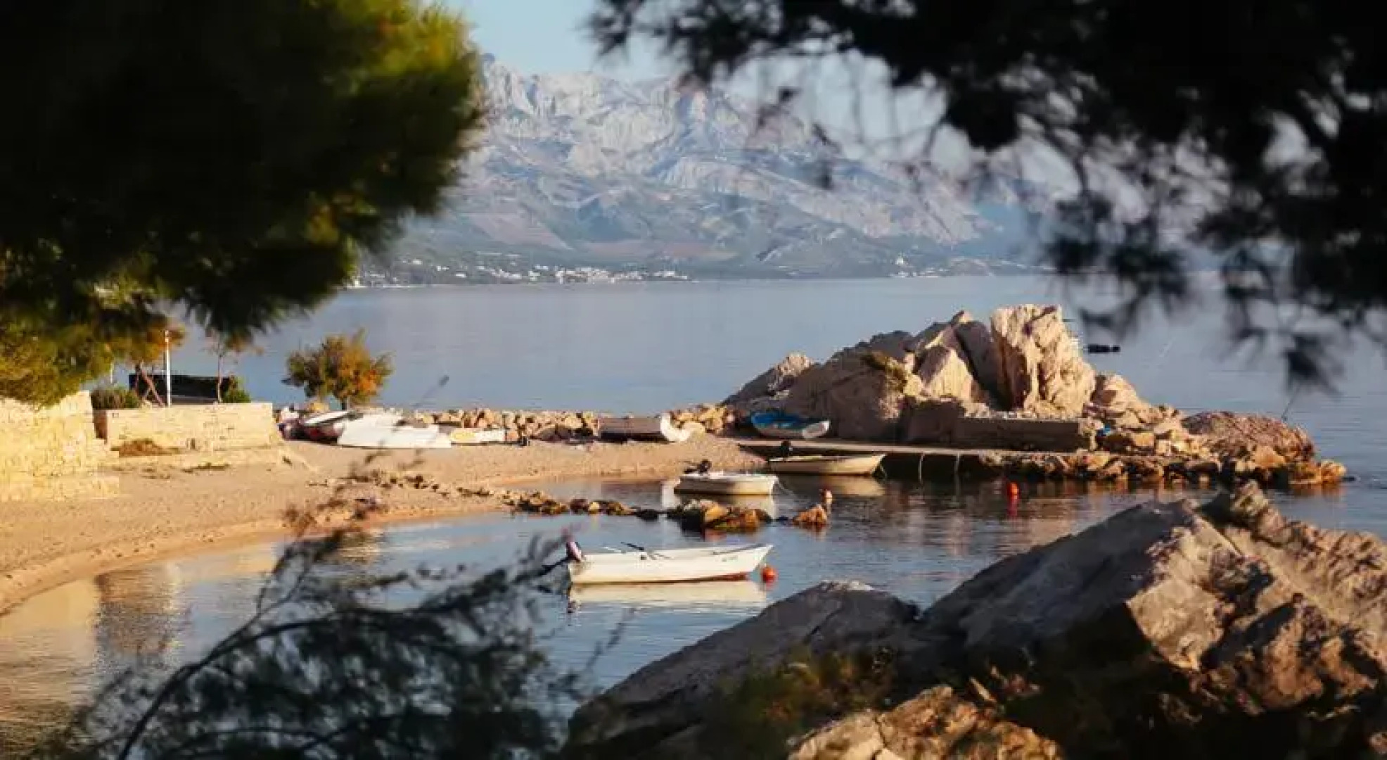 Beachfront Apartment In Dalmatia