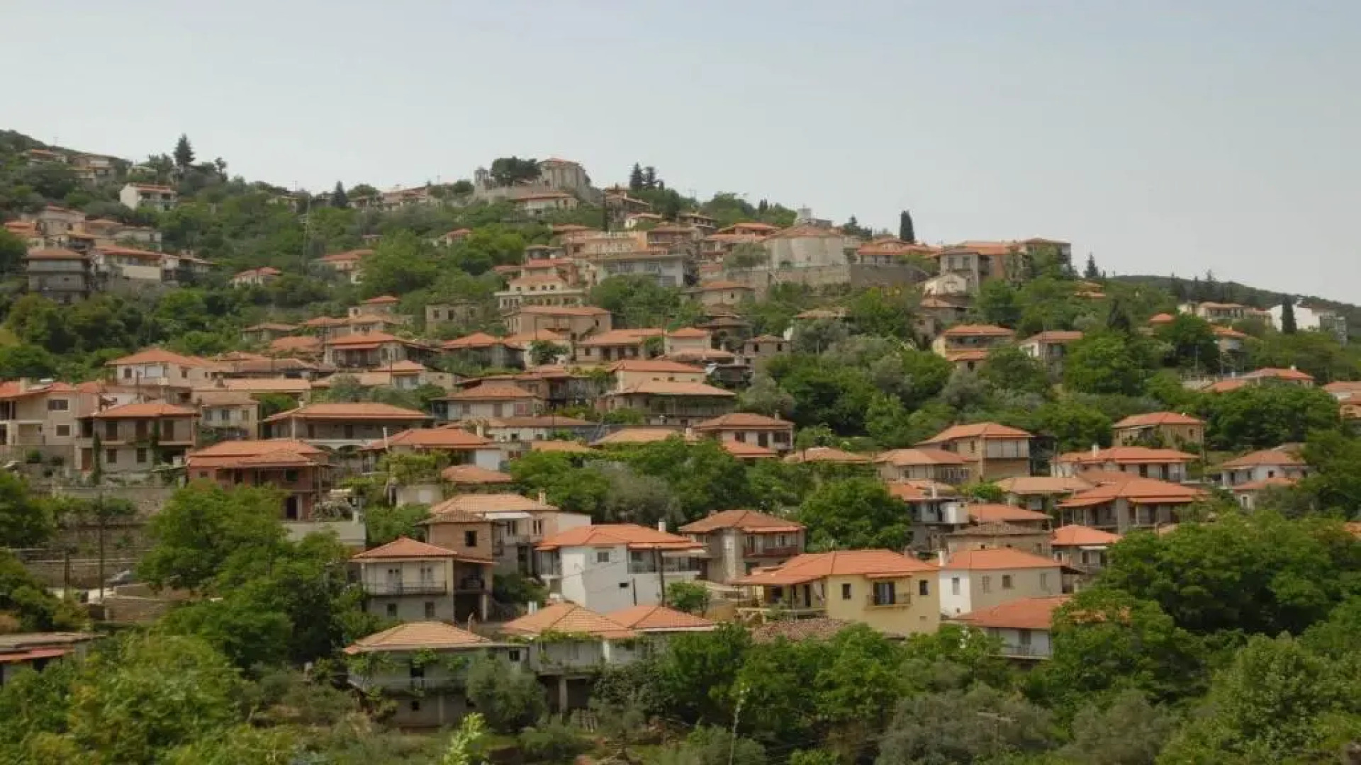 Dafni 65 · Antique Luxury Suite 65sq.m.