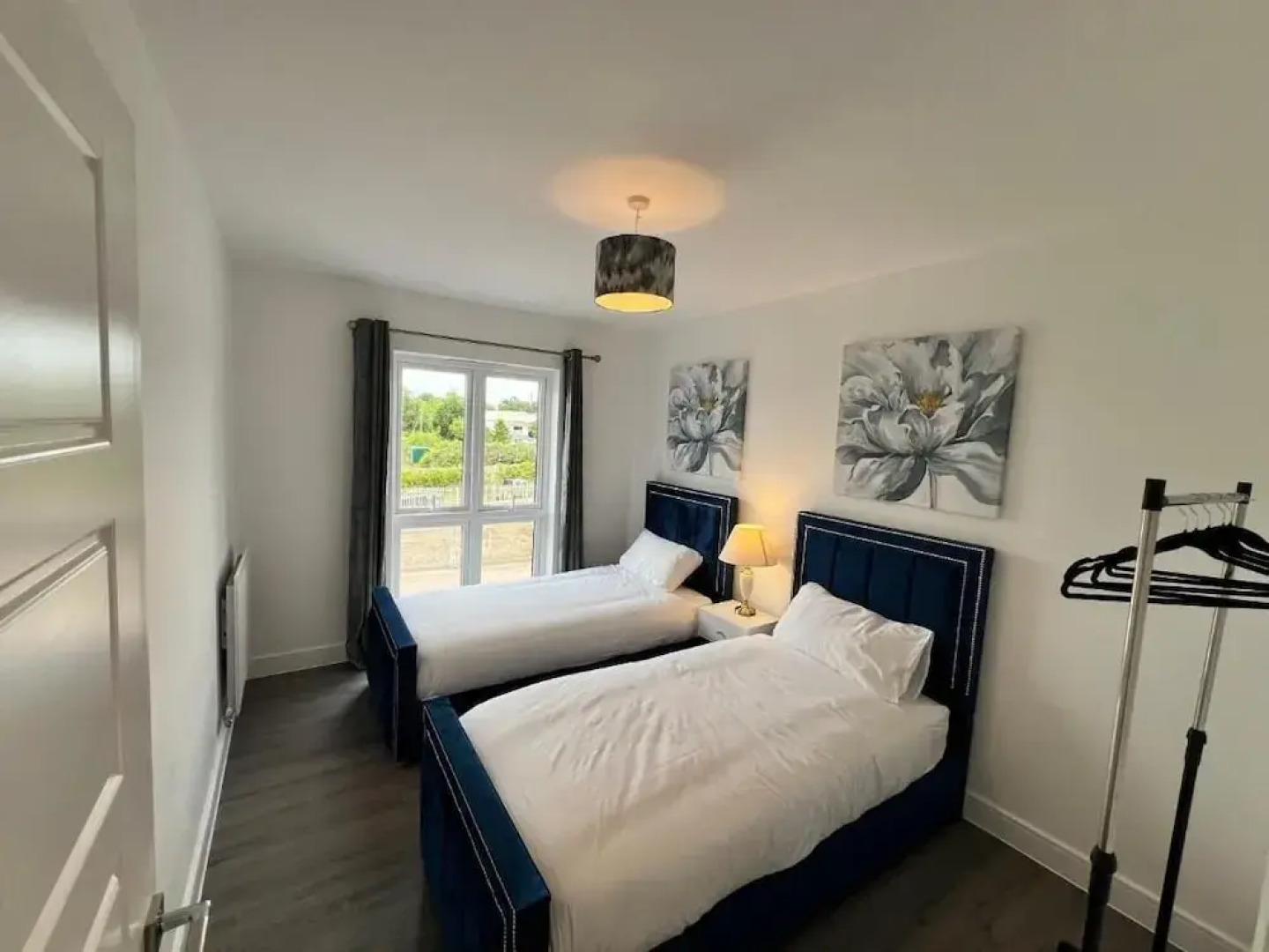 Modern 2 Bedroom Apartment