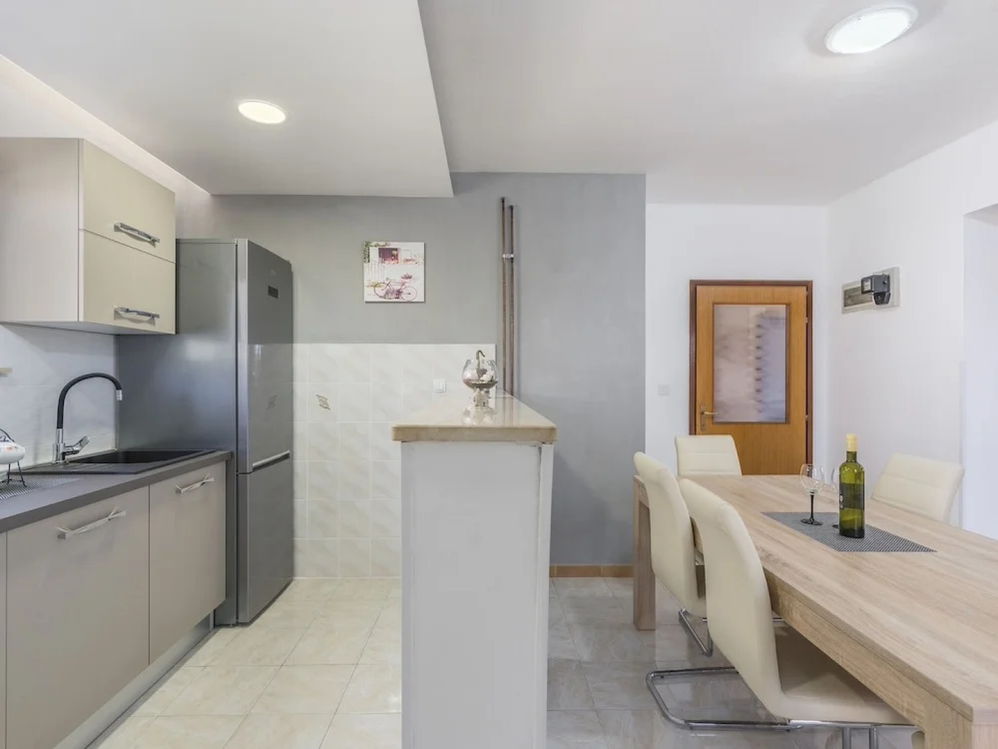 Two Bedrooms Ground Floor Apartment With Private Pool and Garden Near Pula