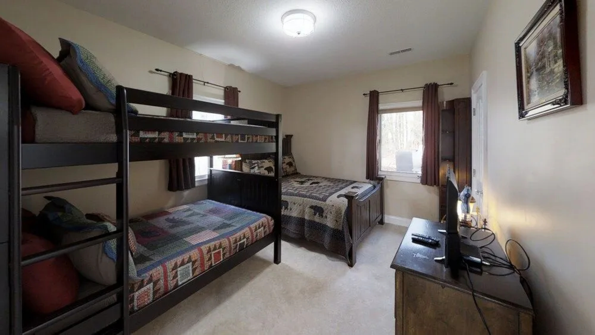 Enchanted Primrose 2 Bedroom Chalet by RedAwning