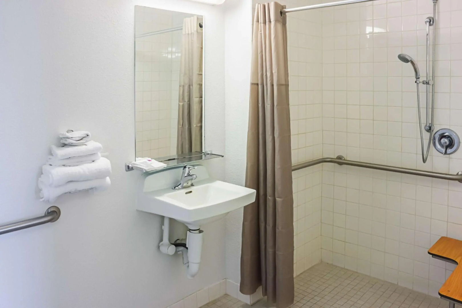 Motel 6 Porterville, CA