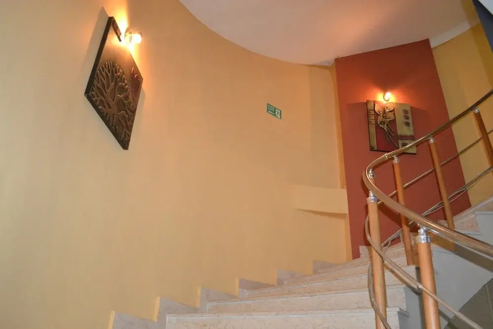 Kichik Gala Hotel