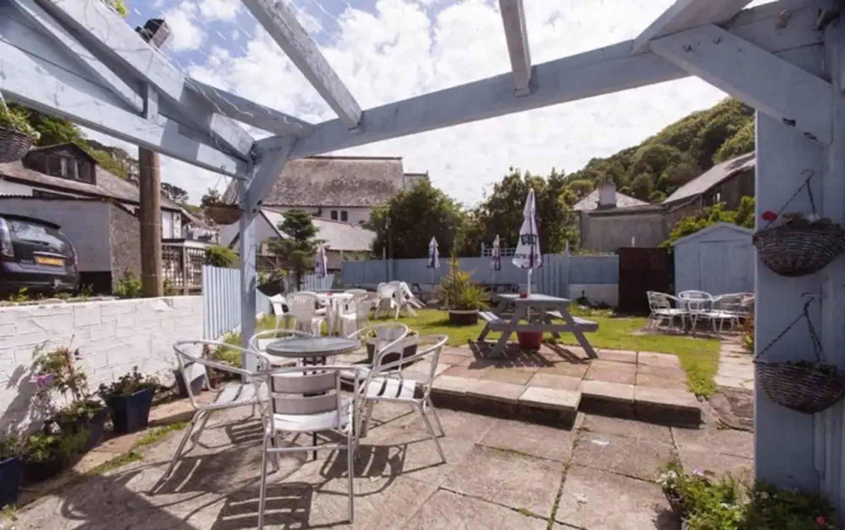 The Old Millhouse Inn