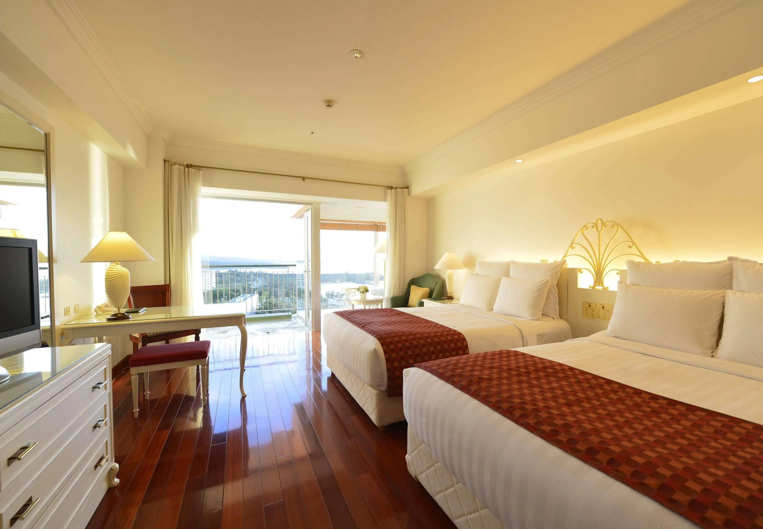 Oriental Hotel Okinawa Resort & Spa