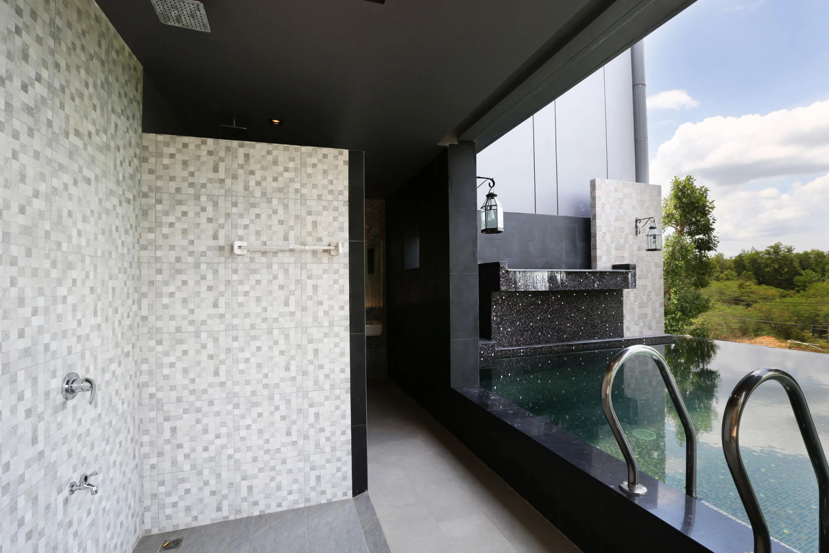 Hatyai Signature Hotel