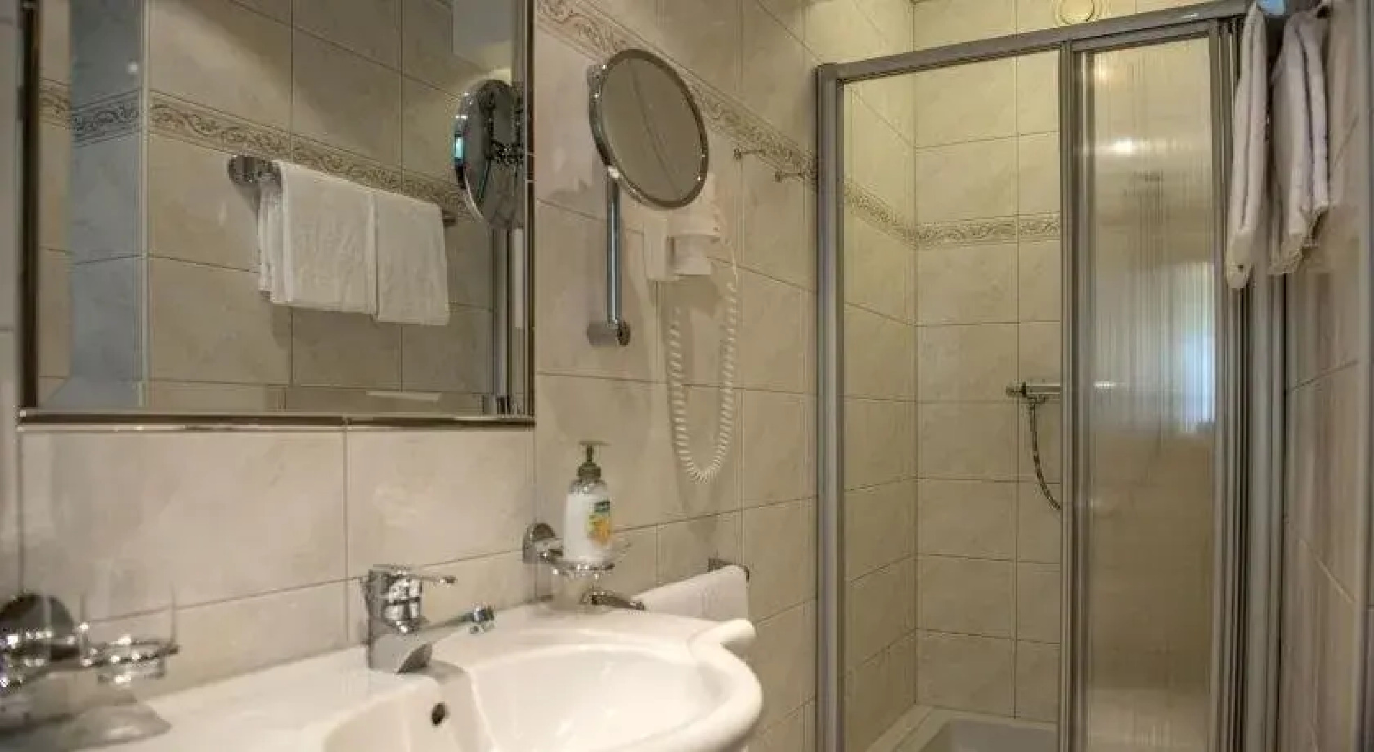 Aparthotel Tschanun Garni