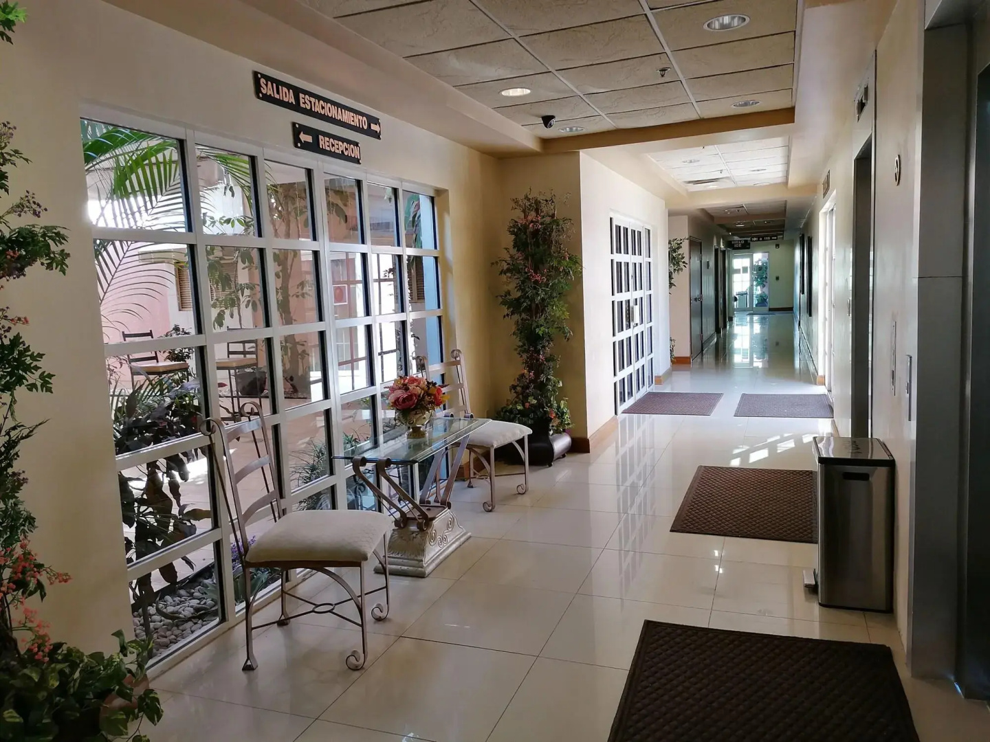 Residencial Inn & Suites 