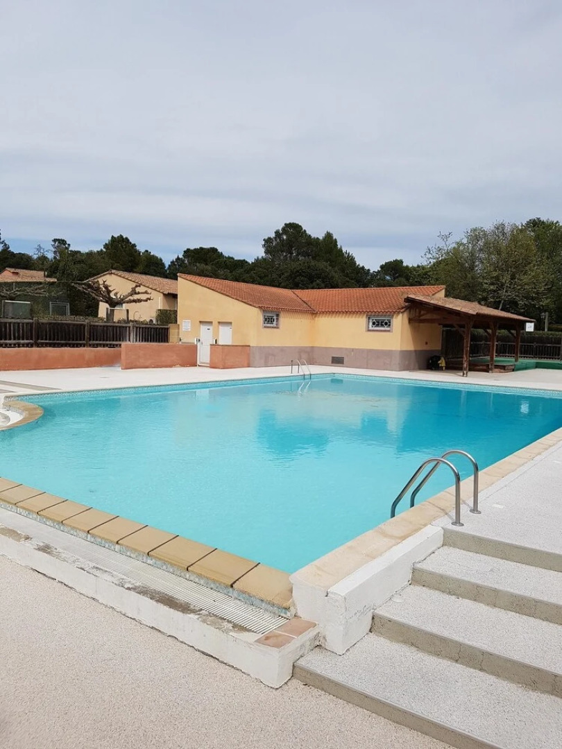 House With one Bedroom in Gaujac, With Pool Access and Furnished Terra