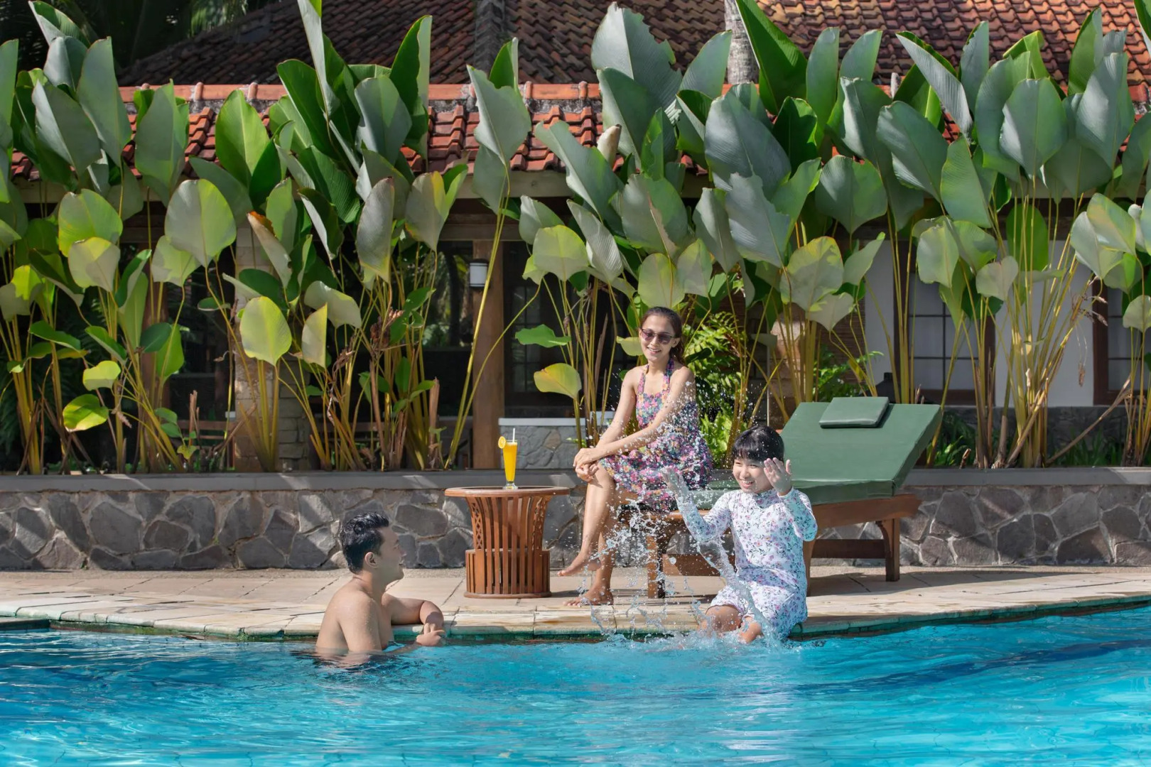 Sunrise Hotel Beach Pangandaran