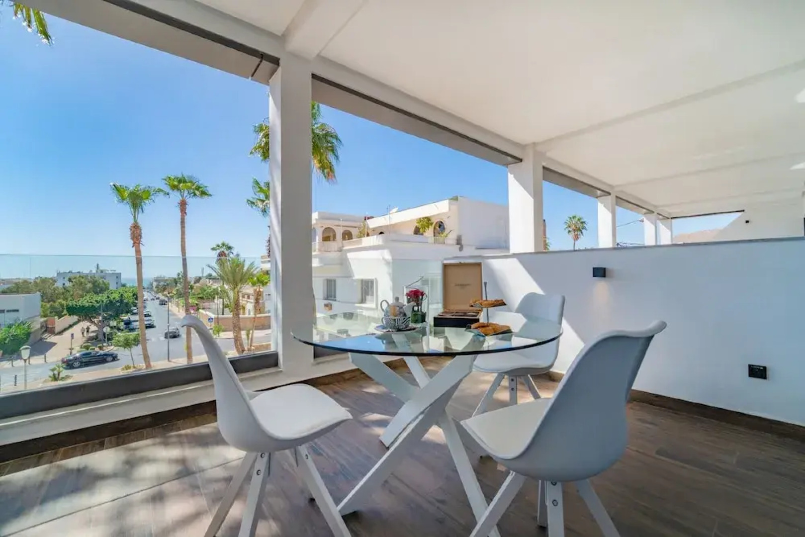 Отель Petit Palace Suites Hotel