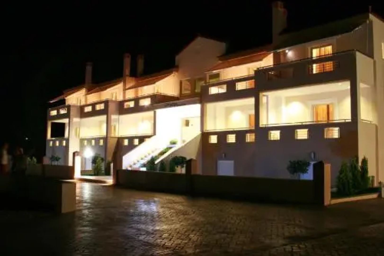 Zeis Edo Luxury Apartments