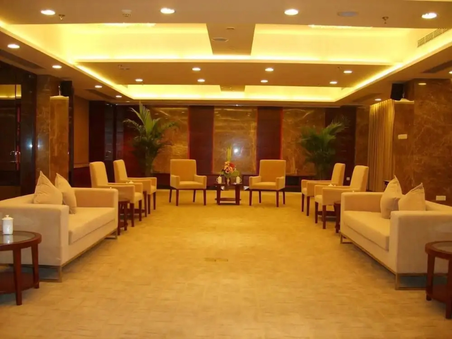 Jiaxing Leeden Hotel
